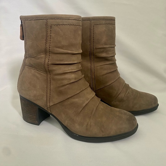 Rockport Boot Cobb Heel Natashya Slouch Mid Back Zip Brown Sz 7.5 - Picture 1 of 15